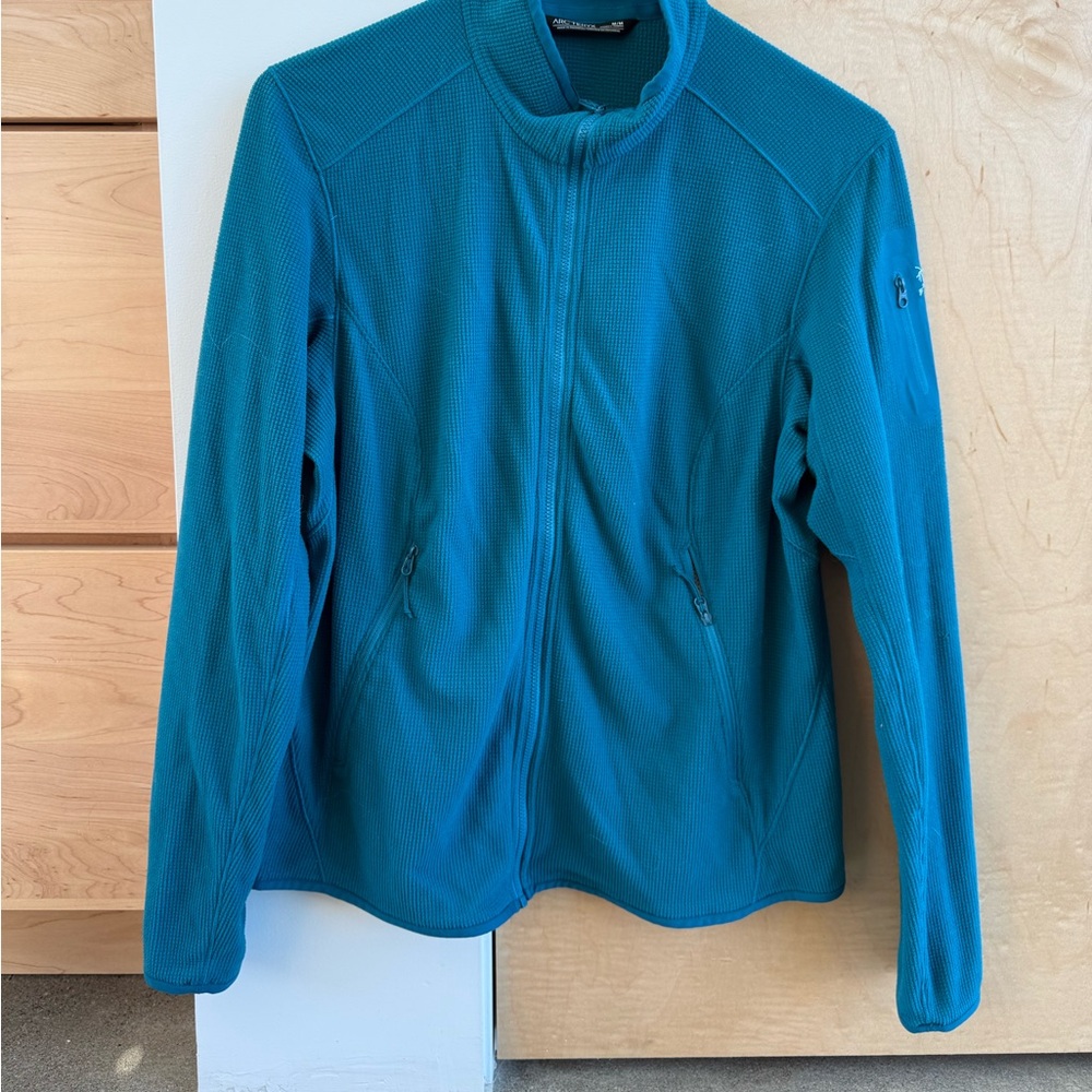 Arc’teryx base layer zip up, blue, size medium